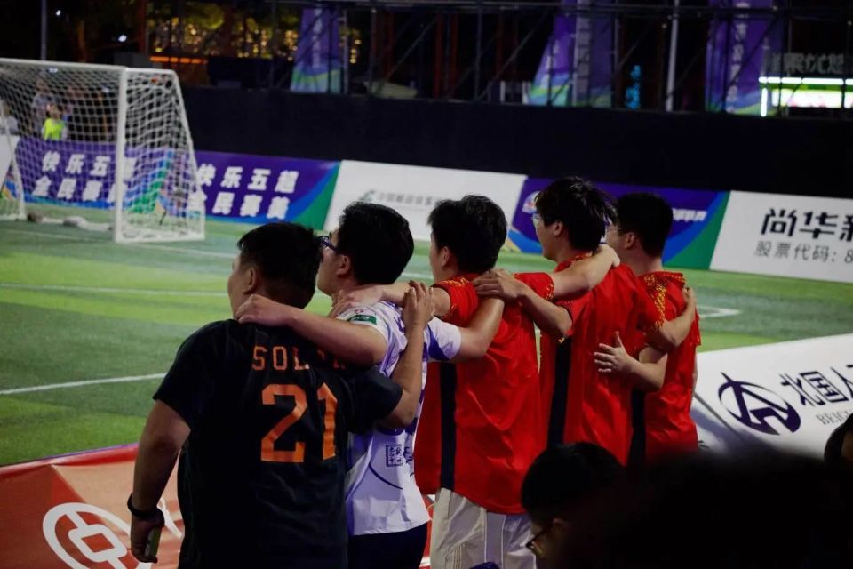刘鹏摄, wxw, width 刘鹏摄, wxw, width