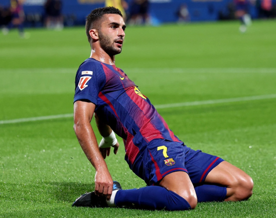 冠新赛季揭, 给了前插的